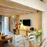Casa Da Artista - Stylish House With Plunge Pool And Lush Garden Close To *