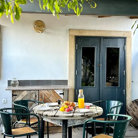Casa Da Artista - Stylish House With Plunge Pool And Lush Garden Close To Estômbar